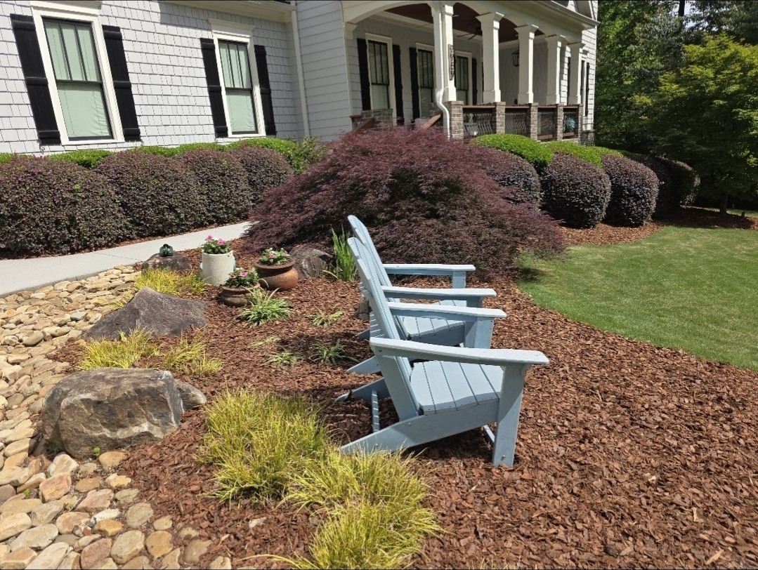 Installation - Mulch / Pinestraw
